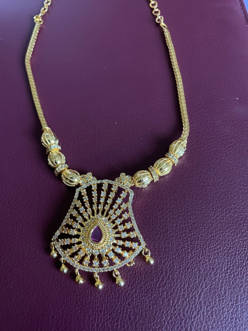 Gold Tone Filigree Teardrop Pendant Necklace - Women Jewelry